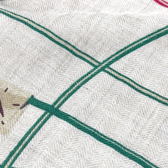 HERMES Authentic Cream Silk Scarf - Picture 9 of 15